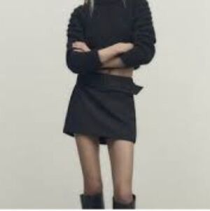 ZARA Black Belted Skort Small